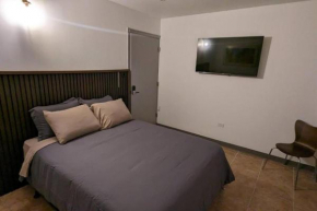 House 3 Bed and 2 bath with cozy backyard